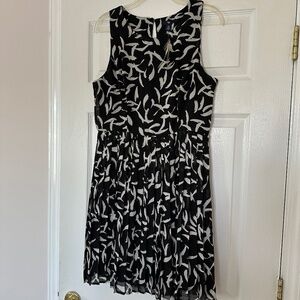 NWT GAP Black & White Sleeveless Fit & Flare Dress Size 10